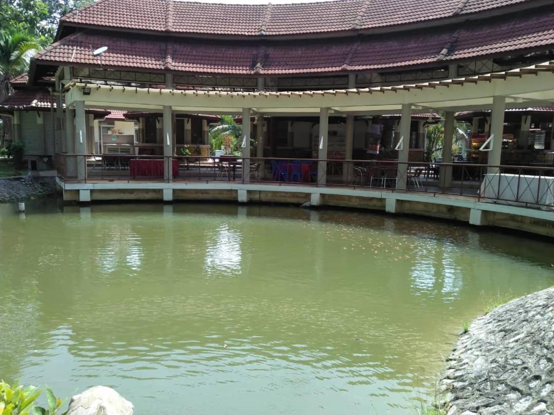 Hotel Felda Residence Hot Springs Сунгкай Экстерьер фото